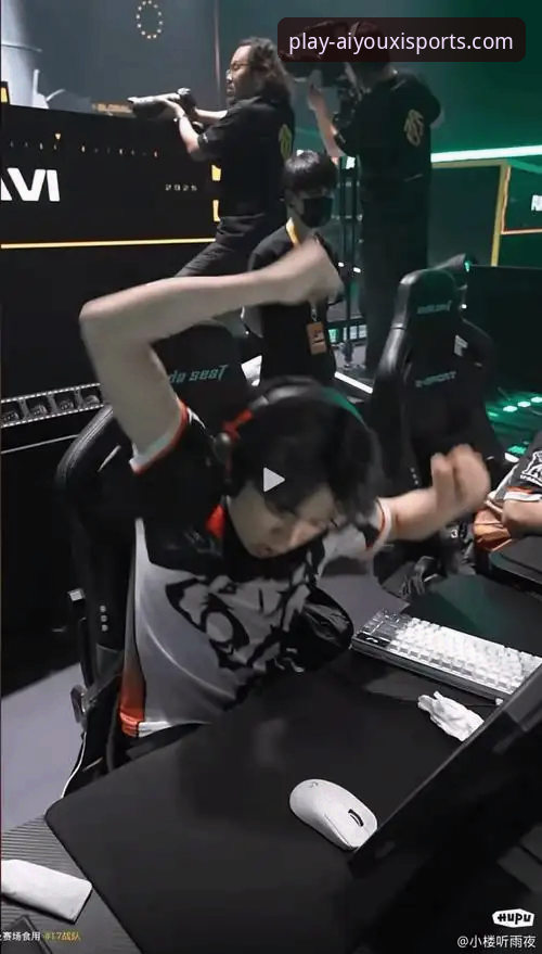 资深技术评测员解析：爱游戏体育AYX网页版与原生App的深度使用对比